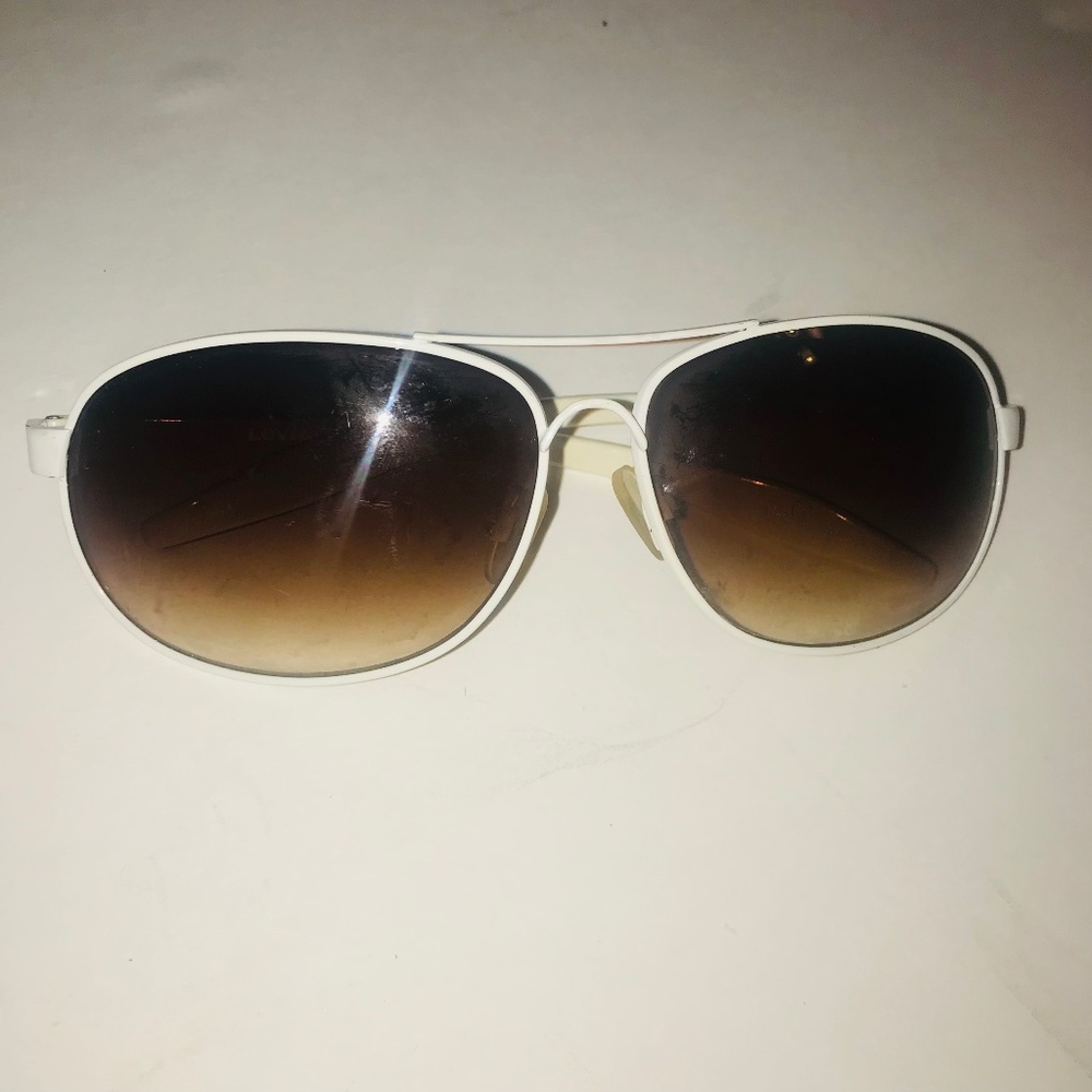 Levi’s White Frame Aviator Sunglasses with Amber Brown Tint Lenses 70s Retro